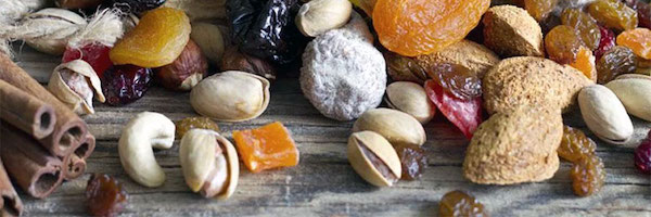 Орехи в брендированной коробке скидка 10%